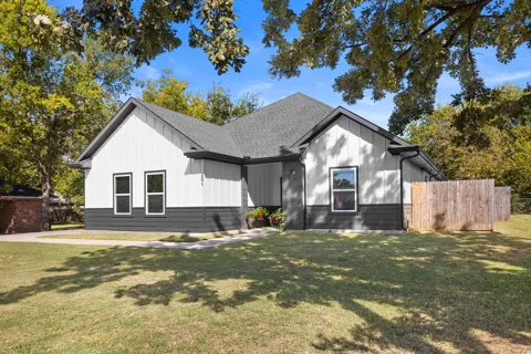 201 W South Street