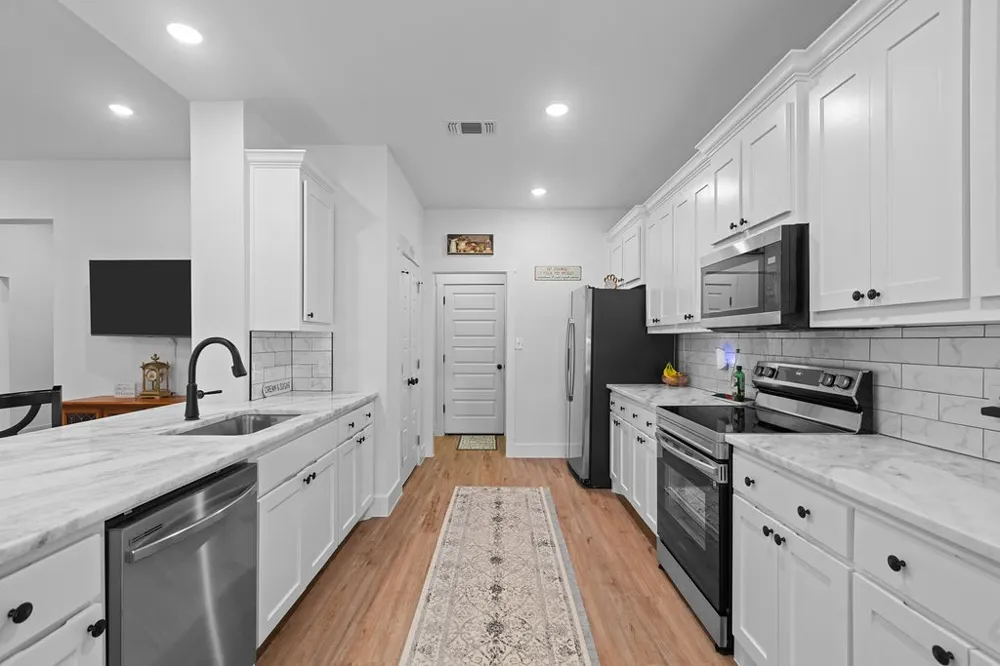 201 W South Street Whitesboro, TX 76273