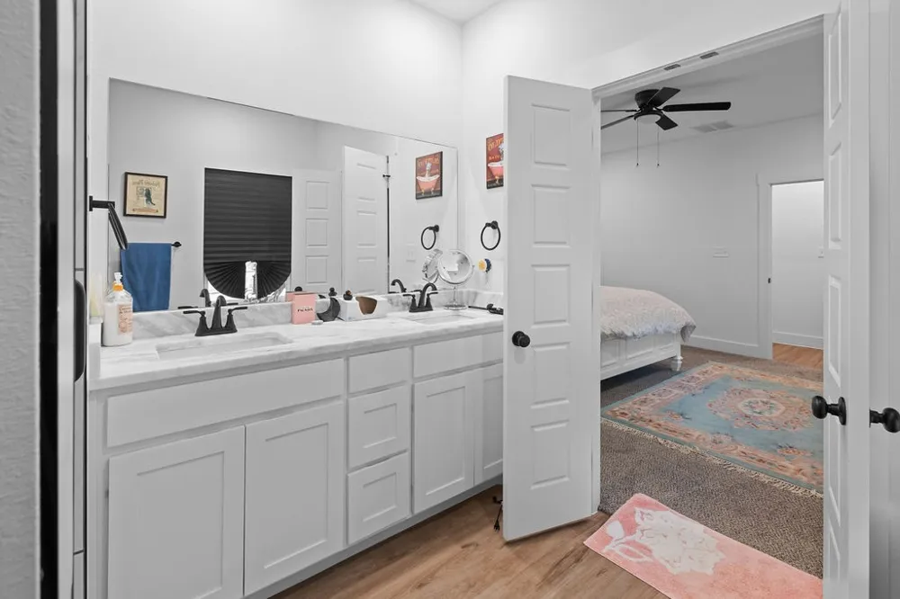 201 W South Street Whitesboro, TX 76273