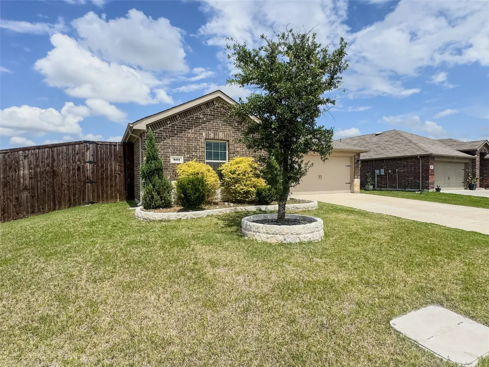 801 Meadow Creek Lane Josephine, TX 75189