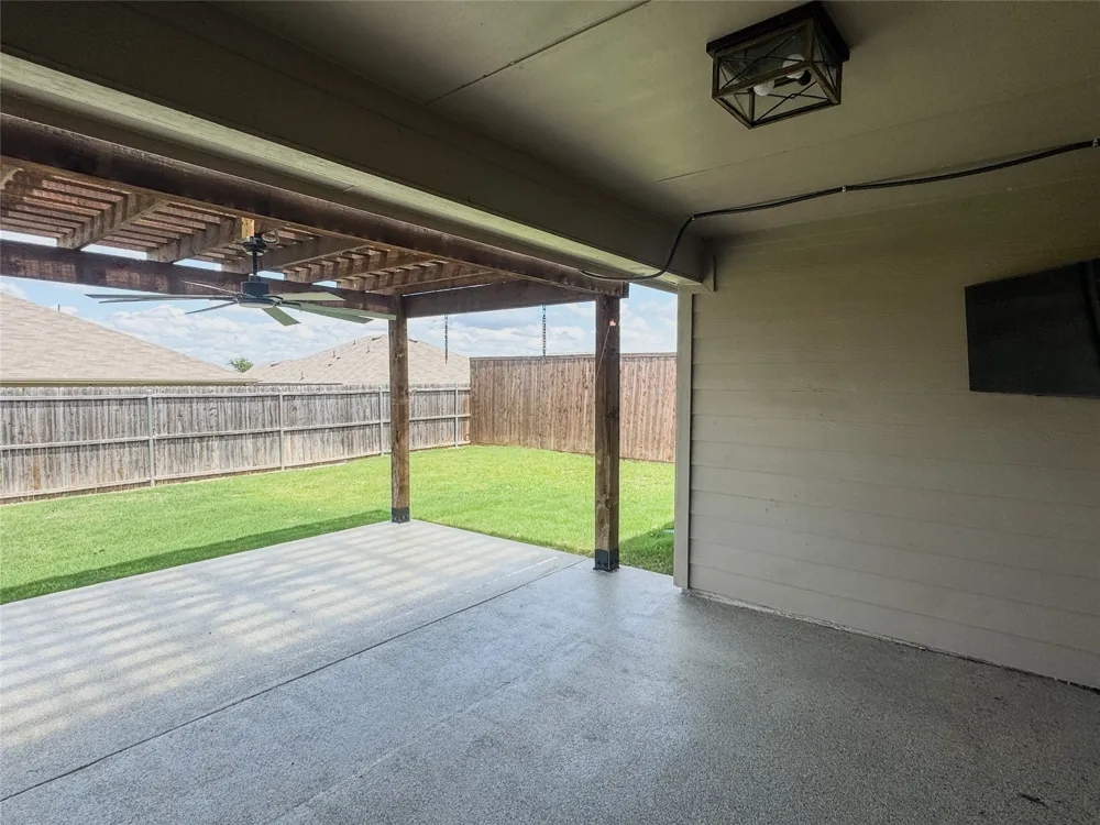 801 Meadow Creek Lane Josephine, TX 75189