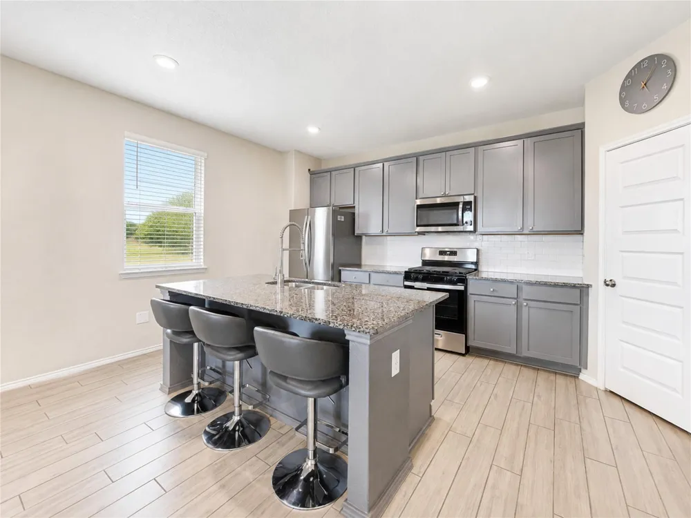 155 Honey Oak Lane New Braunfels, TX 78130