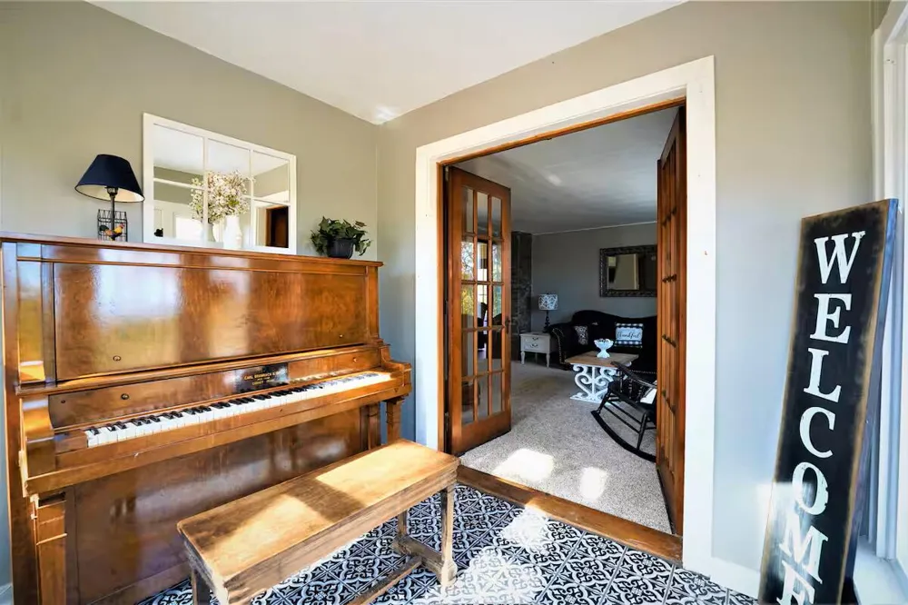 5011 S Water Road New Era, MI 49446