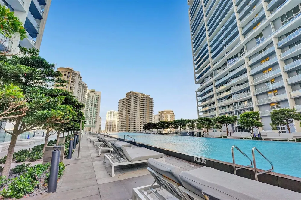 475 Brickell Ave #3408 Miami, FL 33131