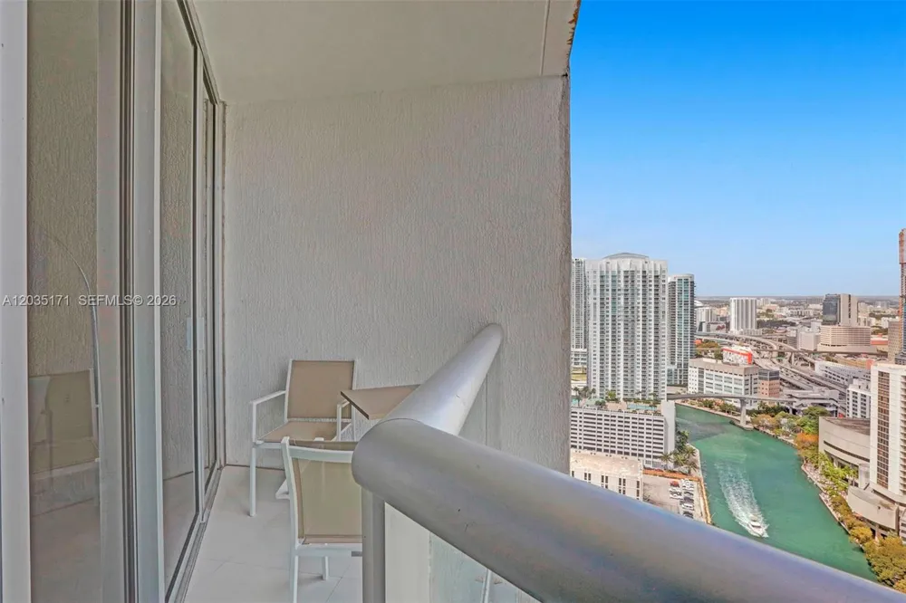 475 Brickell Ave #3408 Miami, FL 33131