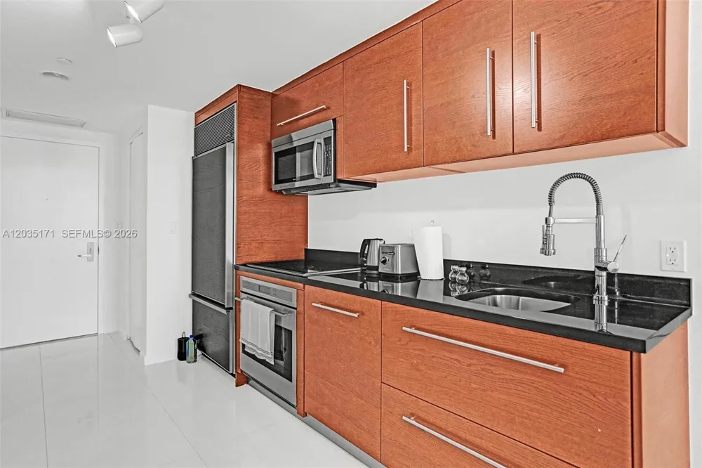 475 Brickell Ave #3408 Miami, FL 33131