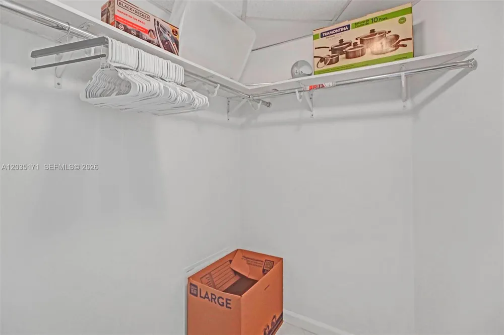 475 Brickell Ave #3408 Miami, FL 33131