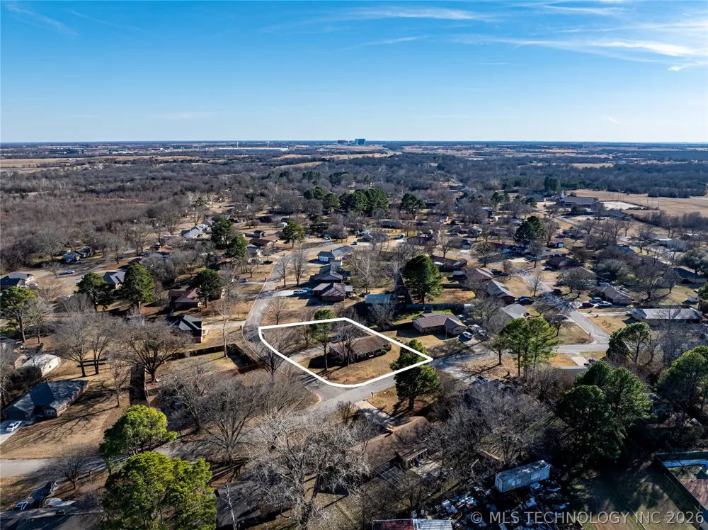 111 Meadowlark Lane Durant, OK 74701