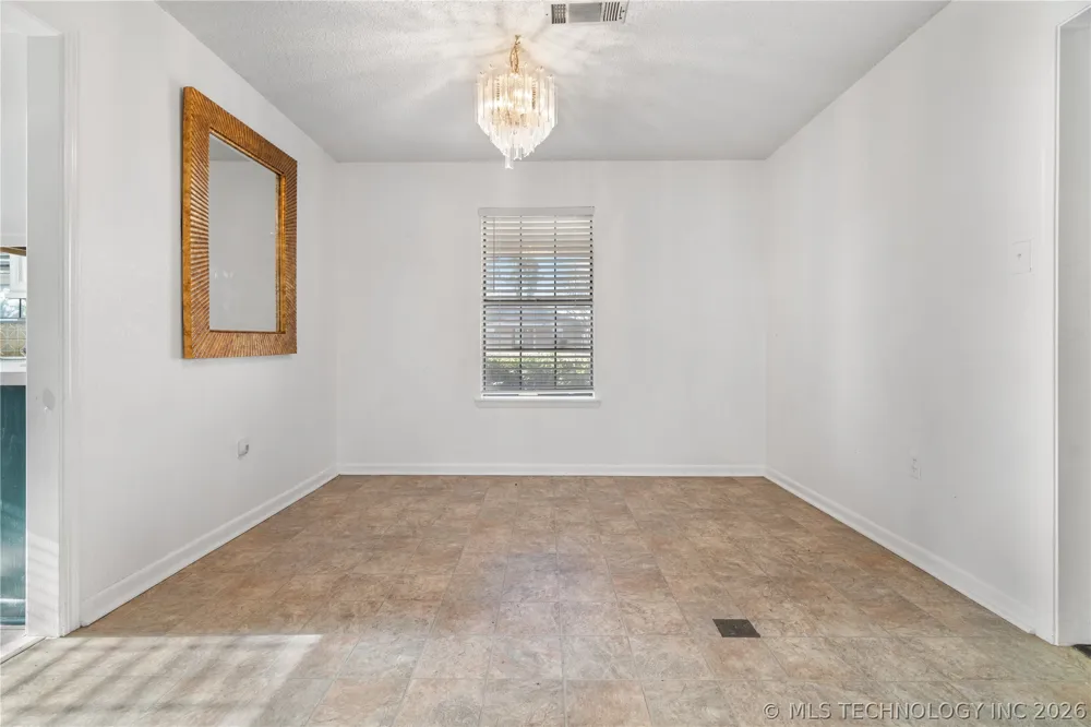 111 Meadowlark Lane Durant, OK 74701