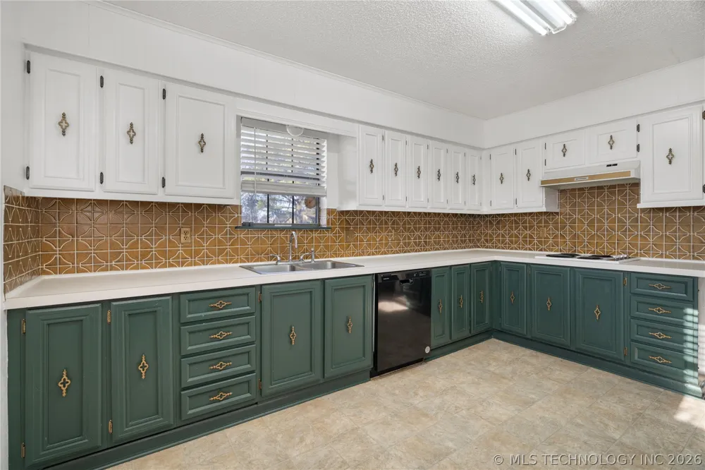 111 Meadowlark Lane Durant, OK 74701