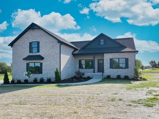102 N Nikki Dr Portland, TN 37148