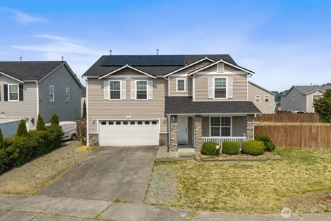 205 Silvernail St NE