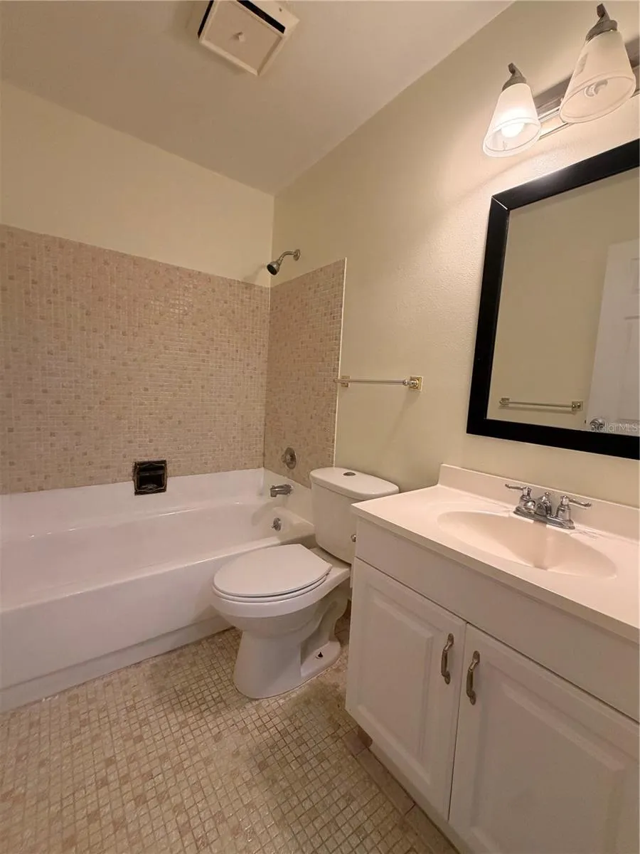 423 SHEOAH BOULEVARD #14 Winter Springs, FL 32708
