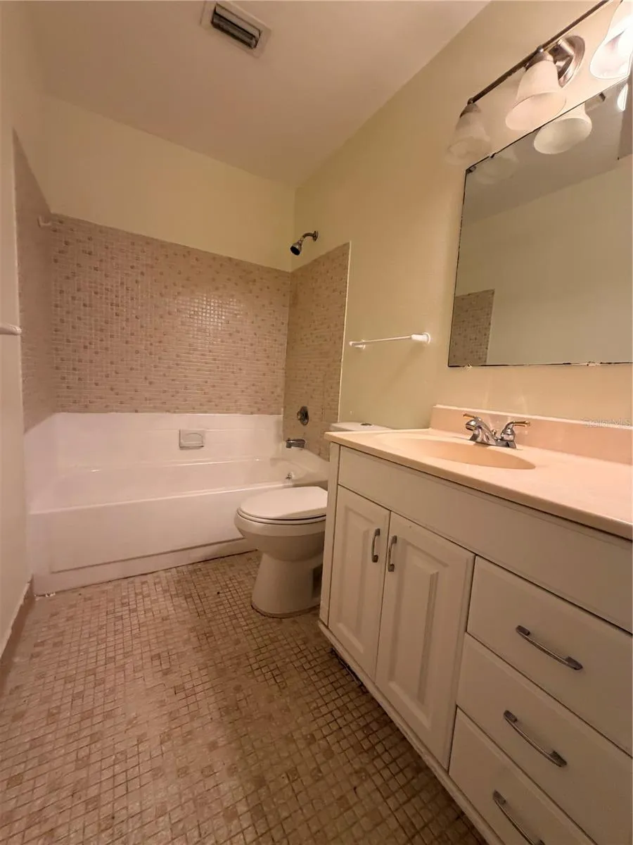 423 SHEOAH BOULEVARD #14 Winter Springs, FL 32708