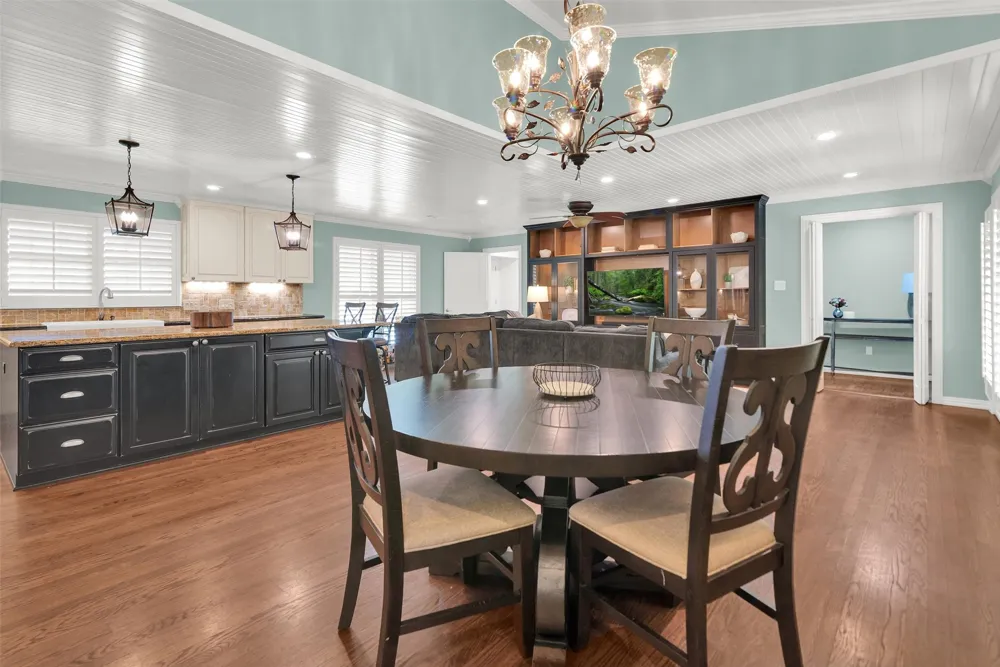 2019 Loy Lake Road Denison, TX 75020