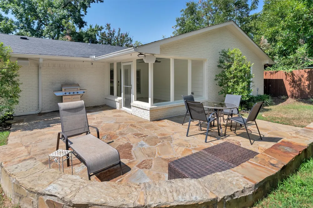 2019 Loy Lake Road Denison, TX 75020