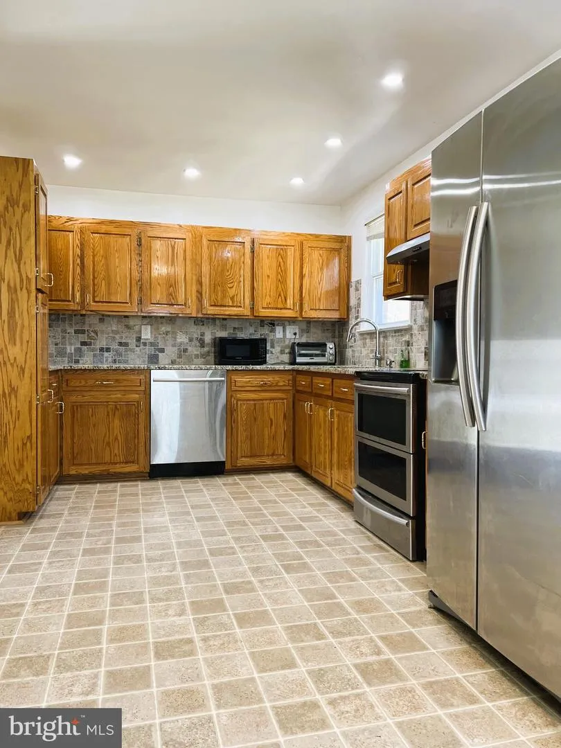 13220 BREEZY COURT Waldorf, MD 20601