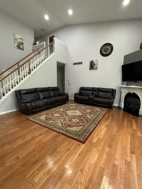 2708 Trillium Hills Drive Commerce Charter Township, MI 48382