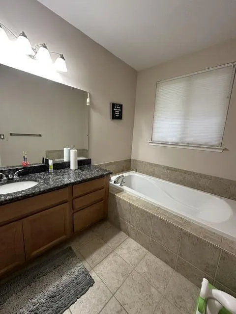 2708 Trillium Hills Drive Commerce Charter Township, MI 48382
