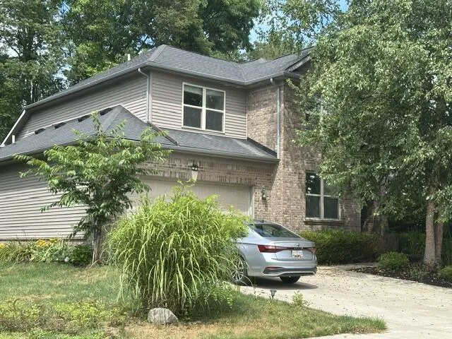 2708 Trillium Hills Drive Commerce Charter Township, MI 48382