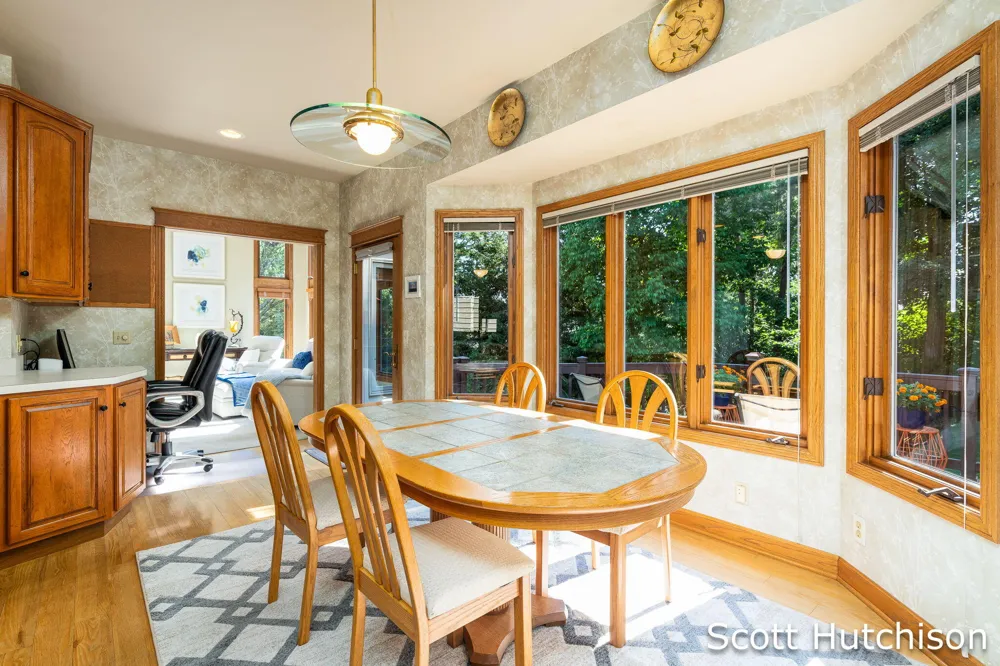 112 Stonehenge Drive SW Georgetown Charter Township, MI 49418