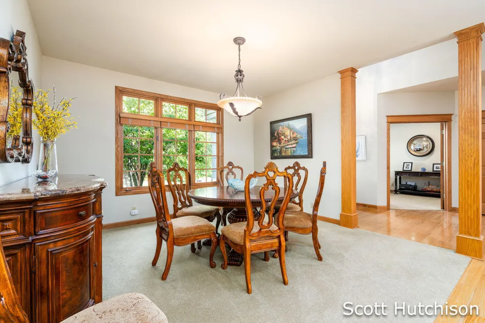 112 Stonehenge Drive SW Georgetown Charter Township, MI 49418