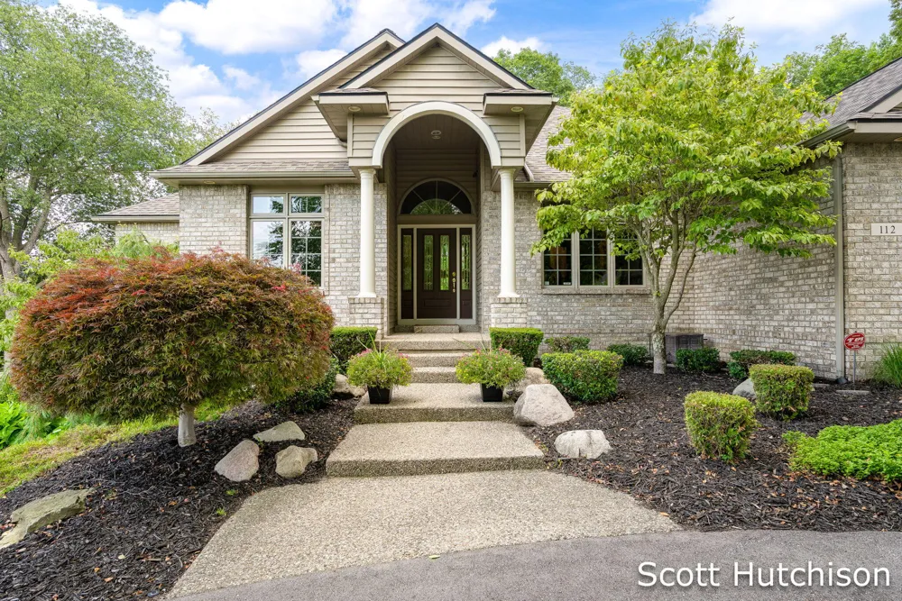 112 Stonehenge Drive SW Georgetown Charter Township, MI 49418