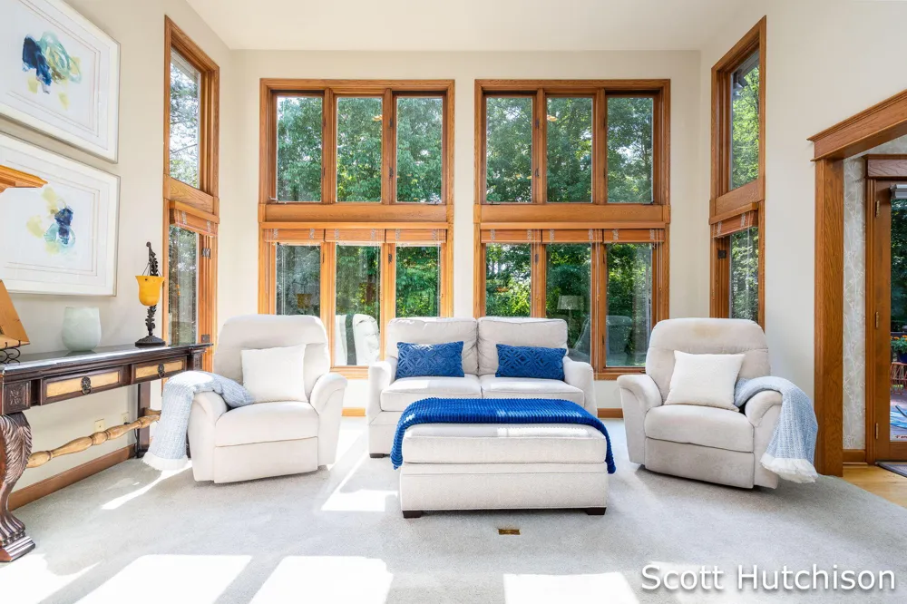 112 Stonehenge Drive SW Georgetown Charter Township, MI 49418