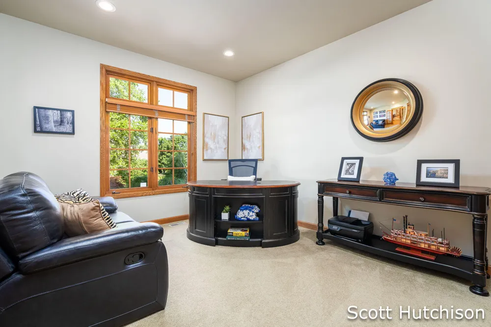 112 Stonehenge Drive SW Georgetown Charter Township, MI 49418