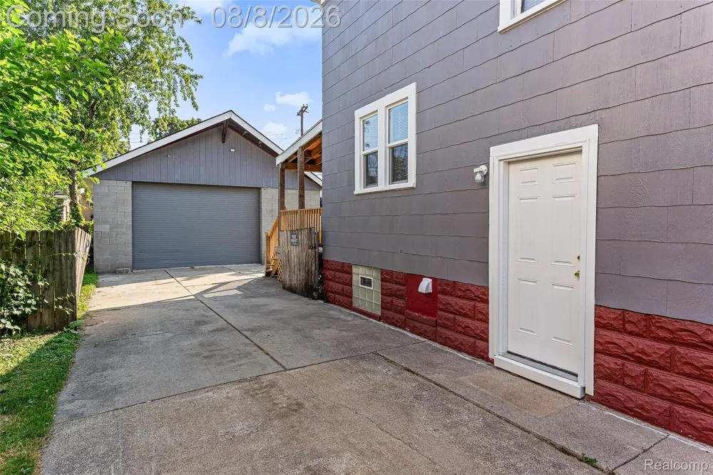 107 Elm Street River Rouge City, MI 48218