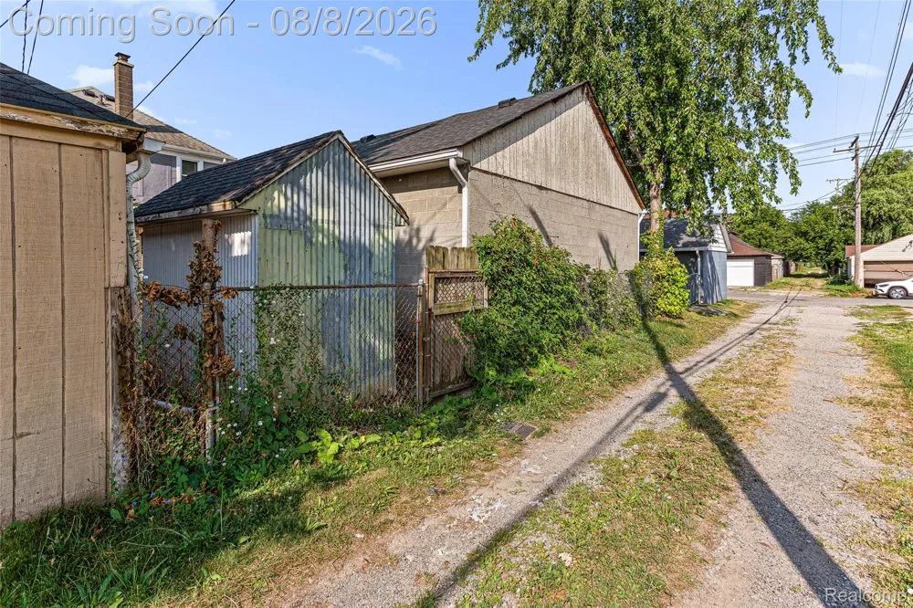 107 Elm Street River Rouge City, MI 48218