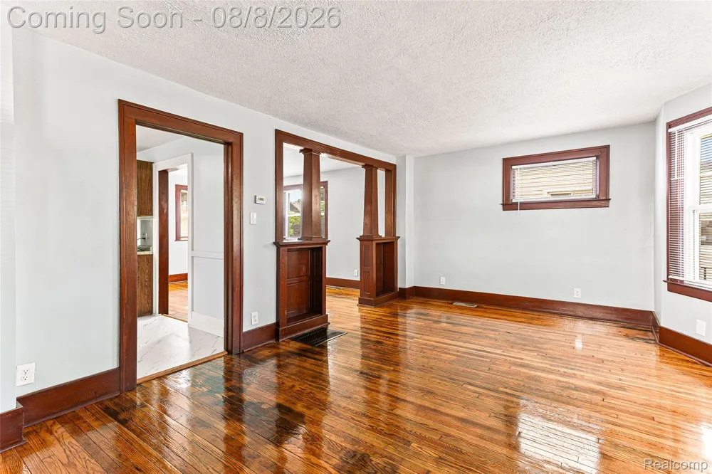 107 Elm Street River Rouge City, MI 48218