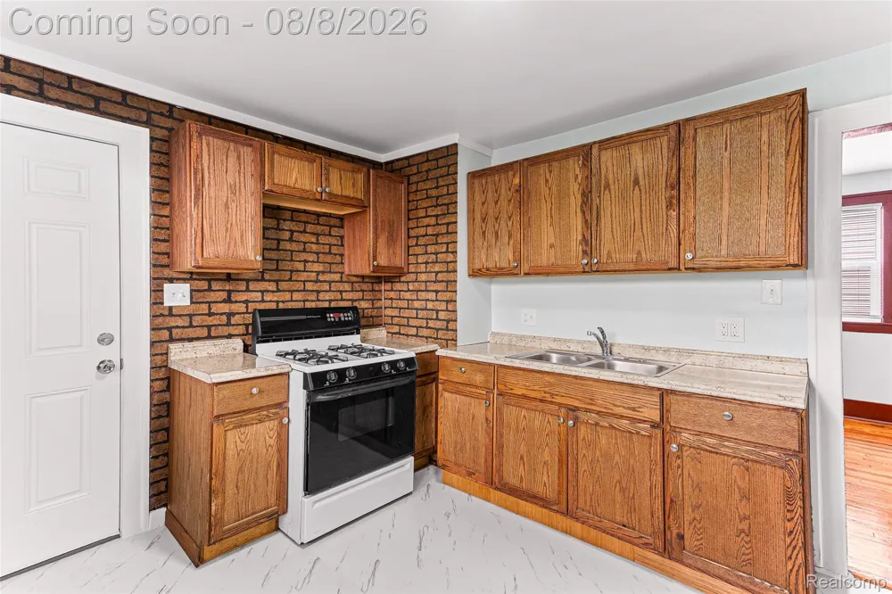 107 Elm Street River Rouge City, MI 48218