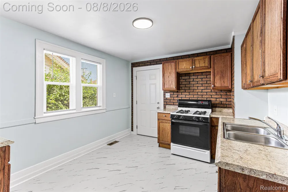 107 Elm Street River Rouge City, MI 48218