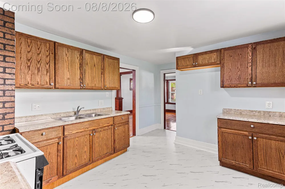 107 Elm Street River Rouge City, MI 48218