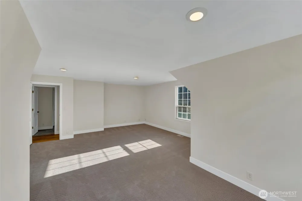 14604 SE 79th Drive Newcastle, WA 98059