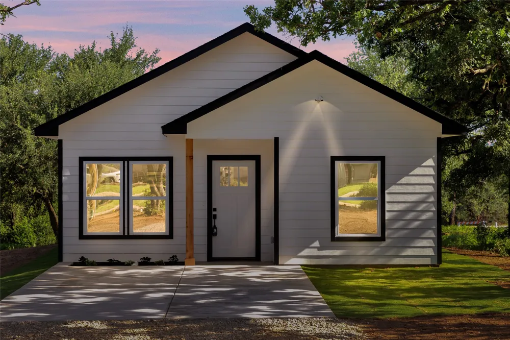 811 SW 28th Street Mineral Wells, TX 76067