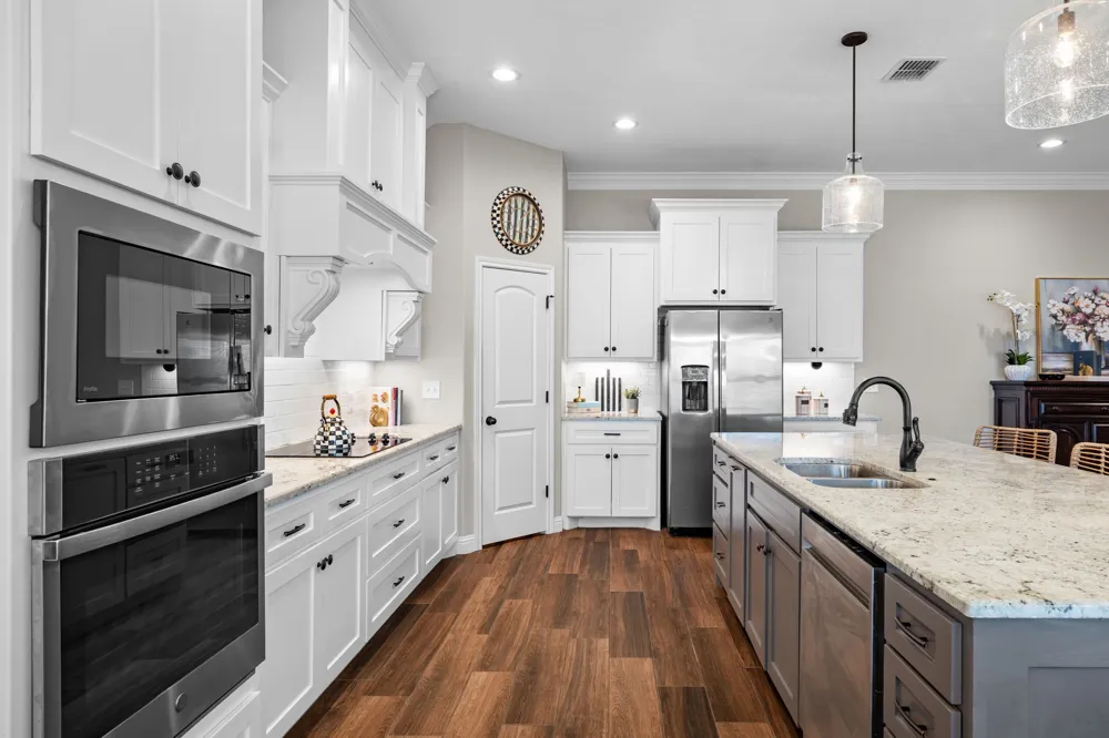 717 Wintergreen Drive Hewitt, TX 76643