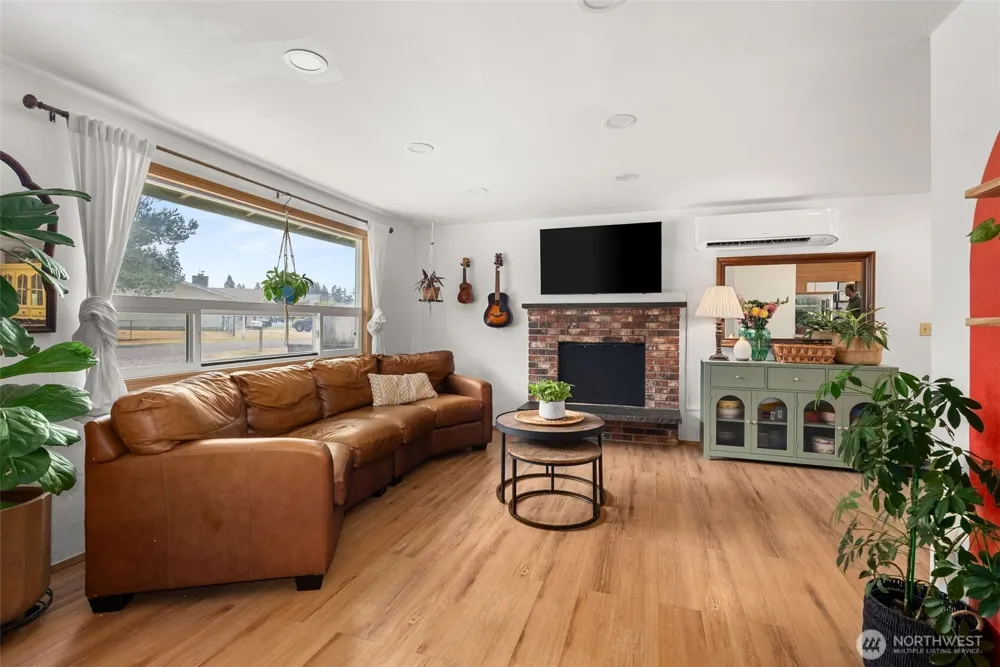 310 E Cedarcrest Court Napavine, WA 98565