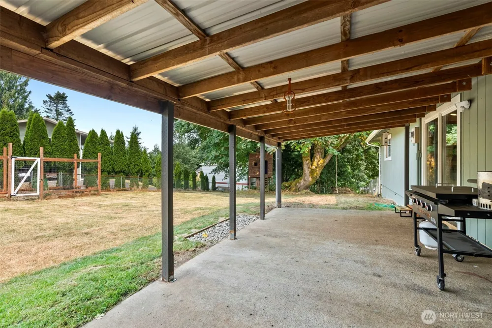 310 E Cedarcrest Court Napavine, WA 98565