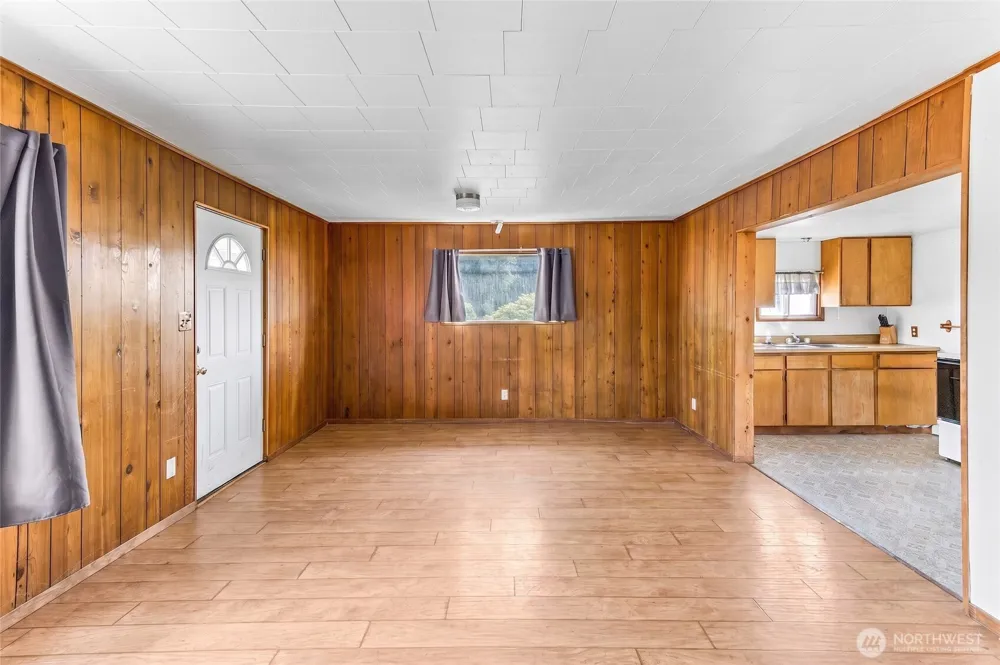 143 Smith Road Packwood, WA 98361