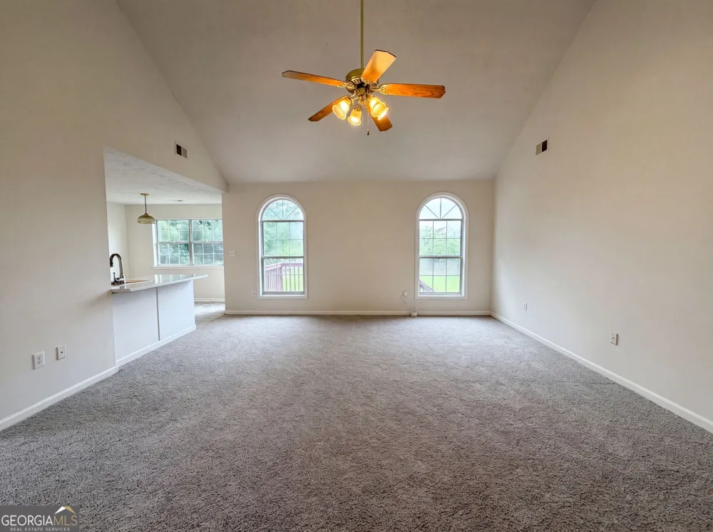 5355 Queen Ester CT Ellenwood, GA 30294