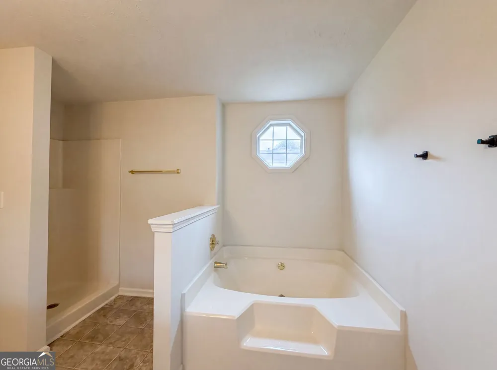 5355 Queen Ester CT Ellenwood, GA 30294