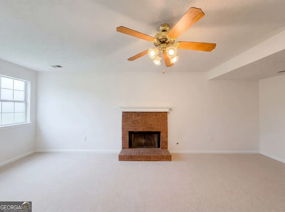5355 Queen Ester CT Ellenwood, GA 30294