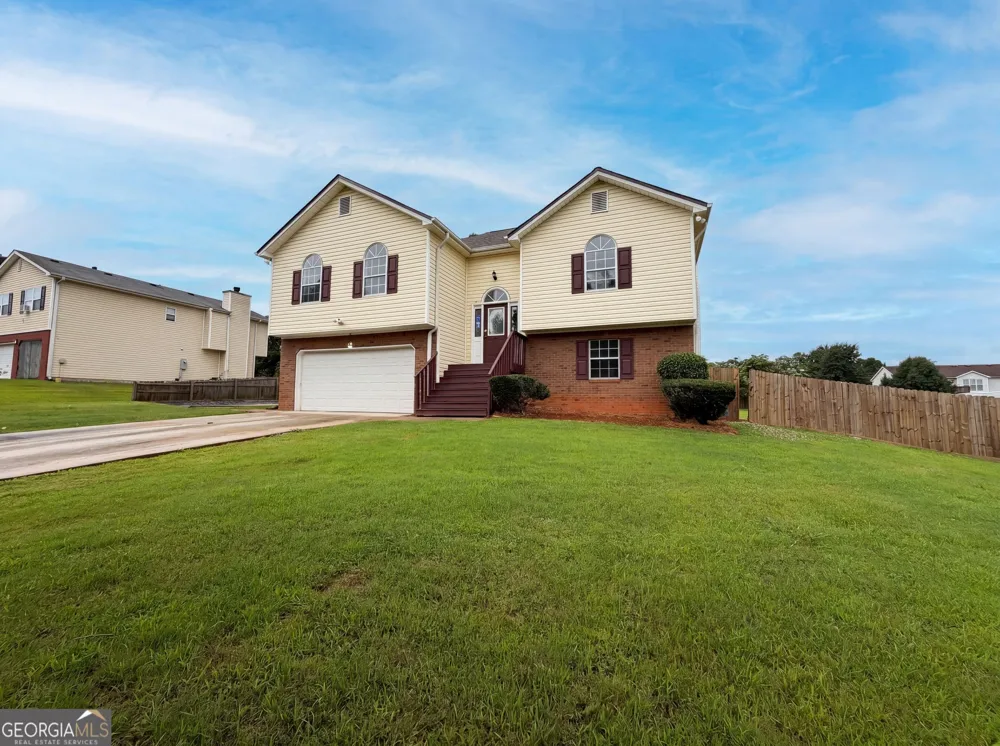 5355 Queen Ester CT Ellenwood, GA 30294