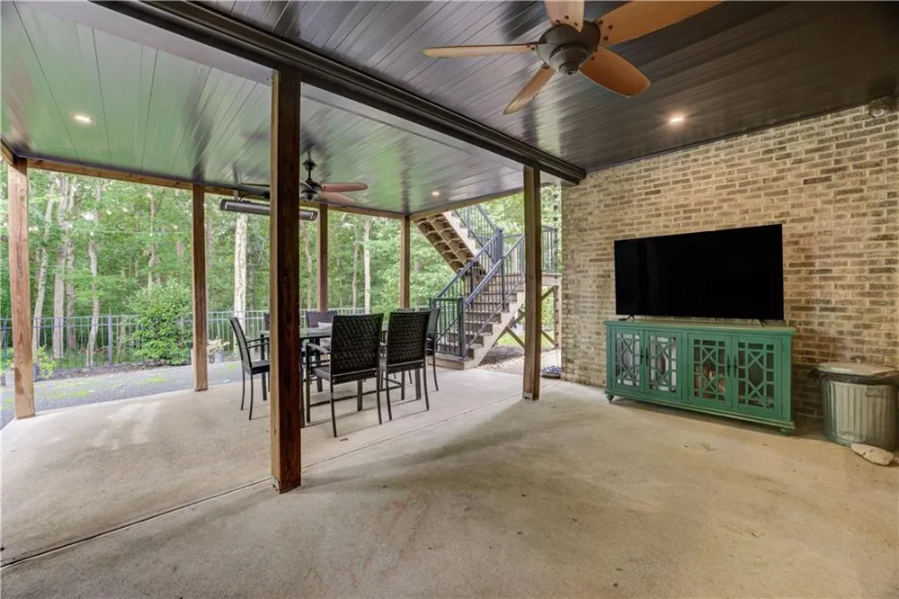 8785 Mica Creek Ball Ground, GA 30107