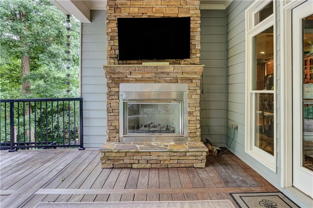 8785 Mica Creek Ball Ground, GA 30107