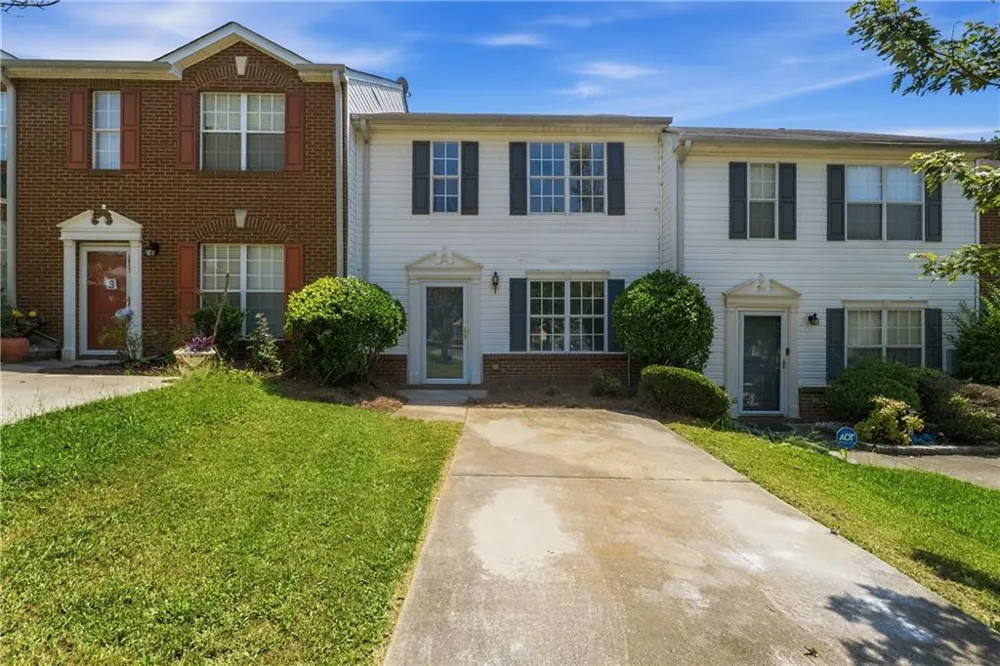 1318 Revelstoke Cove Riverdale, GA 30296