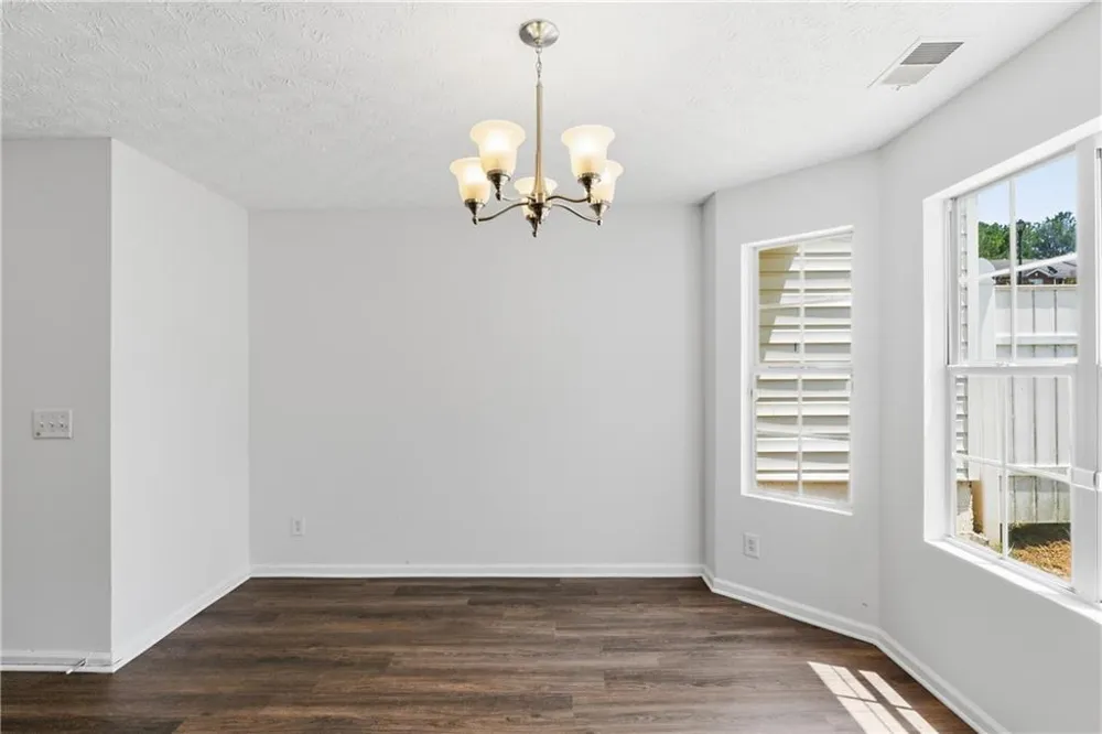 1318 Revelstoke Cove Riverdale, GA 30296