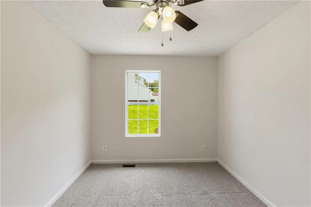 1318 Revelstoke Cove Riverdale, GA 30296